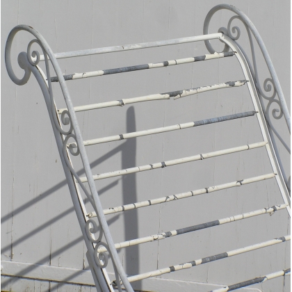 Chaise longue d\'extérieur, en fer forgé