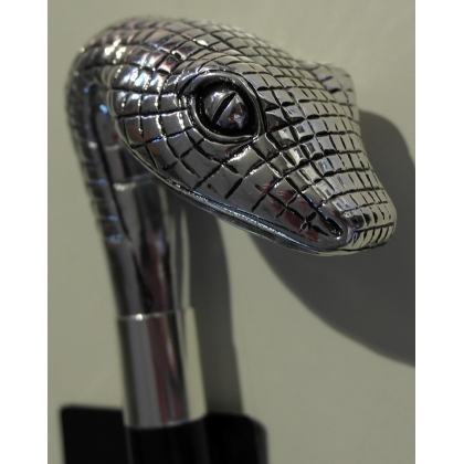 Silver ‘Serpent’ shoehorn at Moinat SA – Antiques and home décor