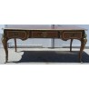 Bureau style Louis XV-Régence, en bois de rose sur  Moinat SA  - Antiquités décoration