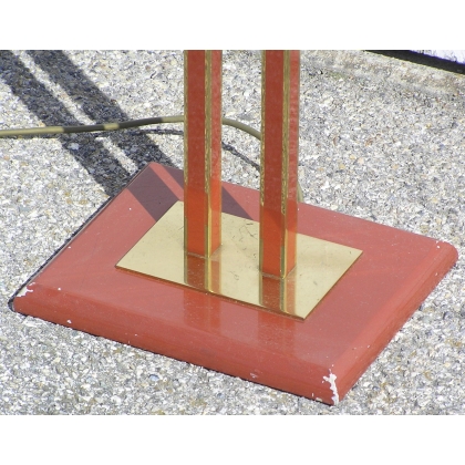  Halogène, en laiton laqué rouge. En sur  Moinat SA  - Antiquités décoration