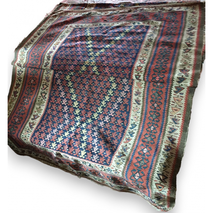 Tapis Kilim rouge et bleu