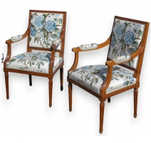 Paire de fauteuils style Louis XVI à