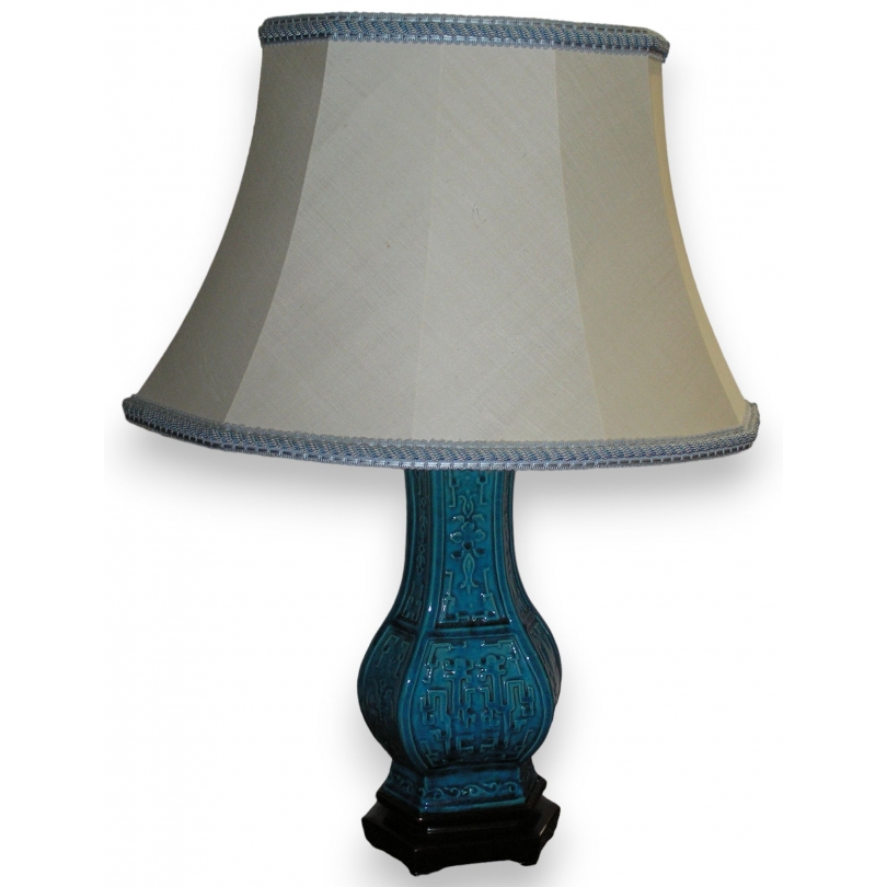 Lampe, en porcelaine, coloris bleu.