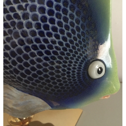 Blue porcelain fish by MANGANI, available at Moinat SA – Antiques and home décor