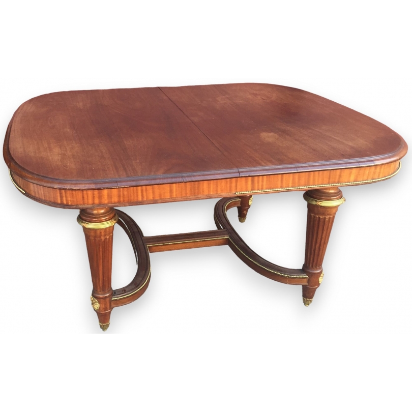  Table de salle à manger style Louis XVI sur  Moinat SA  - Antiquités décoration