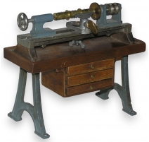 Tour miniature d'un fabricant de boîte