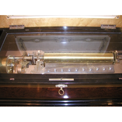 Music box with 1 drawer and 4 rollers. From  Moinat SA  - Antiques and home décor