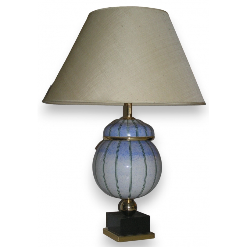  Lampe, en porcelaine et laiton doré. sur  Moinat SA  - Antiquités décoration