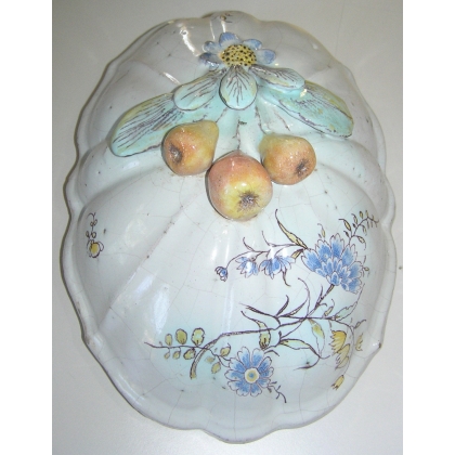 Oval soup tureen with lid, made of earthenware, by Moinat SA – Antiques and home décor