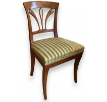 Chaise style Directoire recouverte de velours