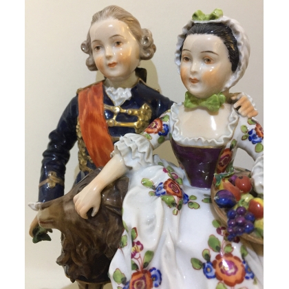 Capo di Monte porcelain goat figurine set at Moinat SA – Antiques and home décor