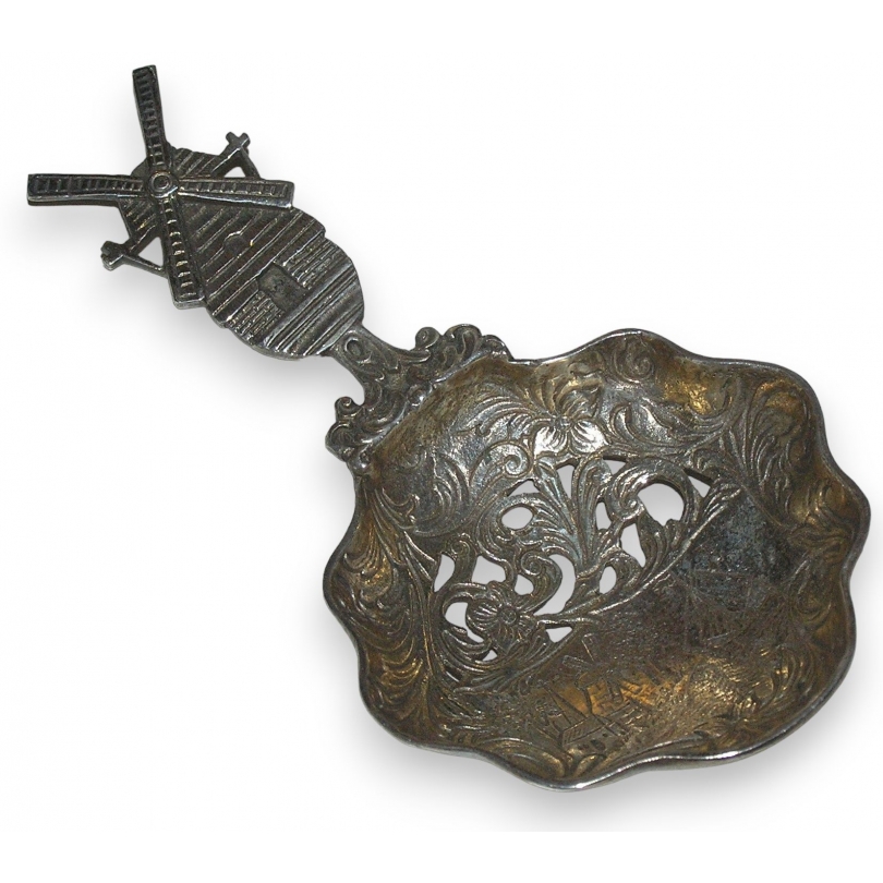  Cuillère à thé, en argent. Décor de moulins à vent sur  Moinat SA  - Antiquités décoration