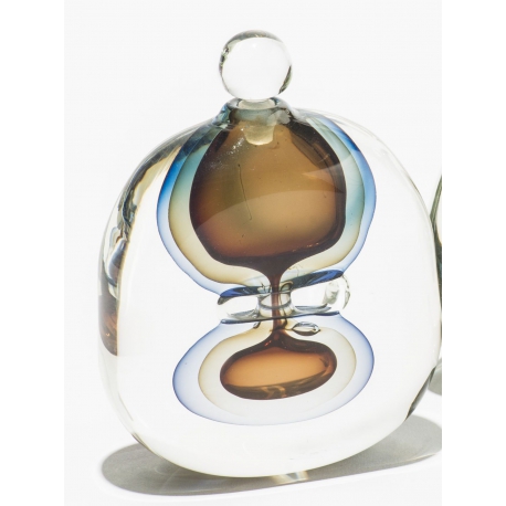 A long, modernist-style bottle, signed ‘BEGOU’, at Moinat SA – Antiques and Decor