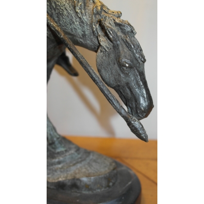 Sculpture \"La fin de la piste\", en bronze.