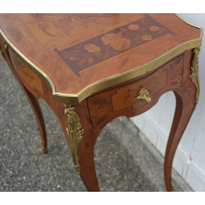 Louis XV-style inlaid table by  Moinat SA  - Antiques and home décor