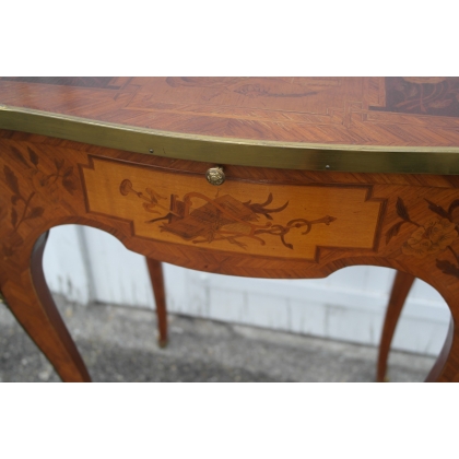Louis XV-style inlaid table by  Moinat SA  - Antiques and home décor