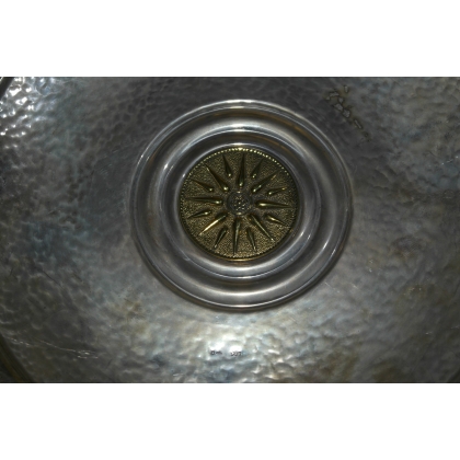  Coupe ronde à l'emblème de la Macédoine. sur  Moinat SA  - Antiquités décoration
