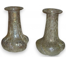 Paire de vases 1900 de LOETZ. 1 pièce fêlée.