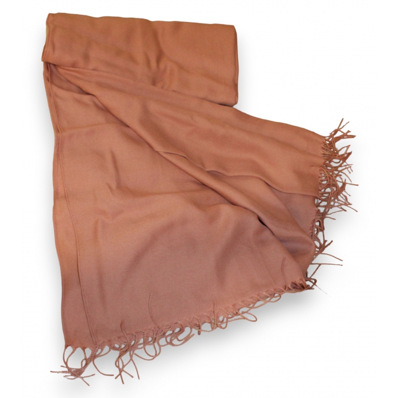 Kyra throw in soft pink at Moinat SA – Antiques and home décor