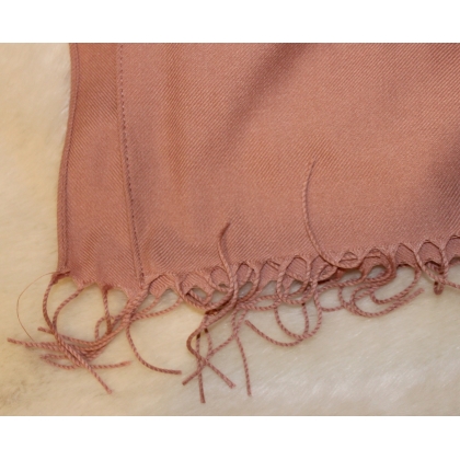 Kyra throw in soft pink at Moinat SA – Antiques and home décor