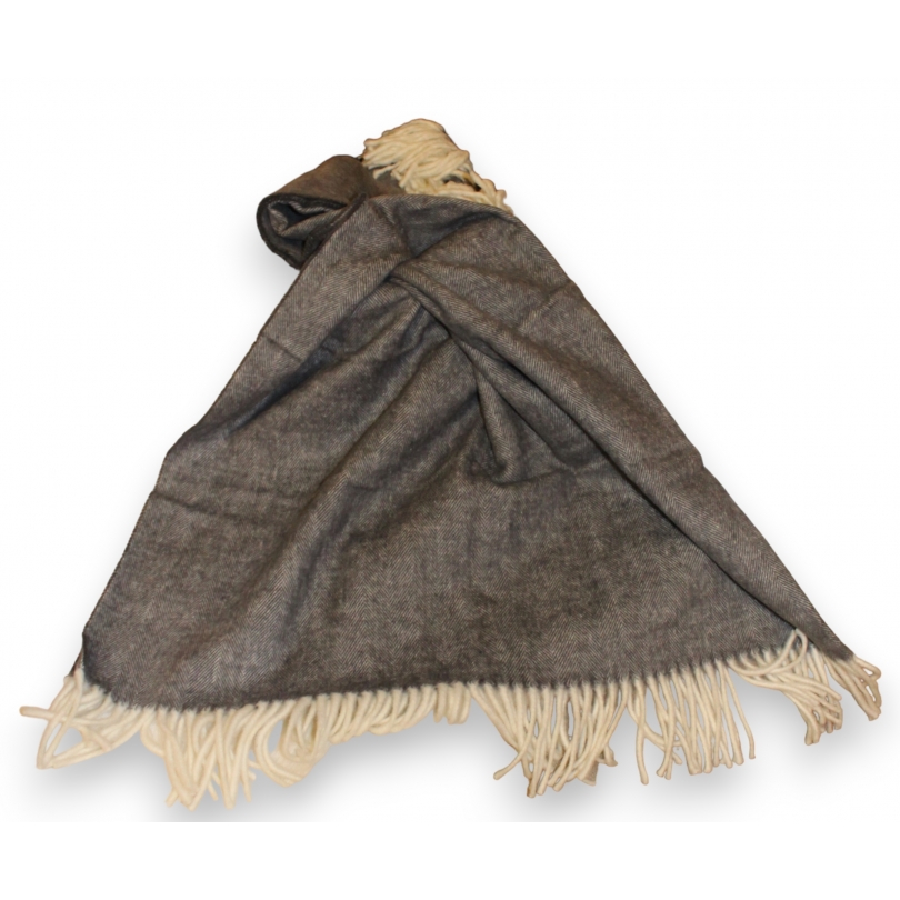 Shyleen grey throw at Moinat SA – Antiques and home décor