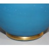  Vase en opaline bleu avec filet doré sur  Moinat SA  - Antiquités décoration