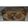 Small painted wooden chest ‘Fruits and Bird’ at Moinat SA – Antiques and home décor