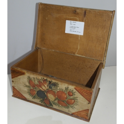 Small painted wooden chest ‘Fruits and Bird’ at Moinat SA – Antiques and home décor