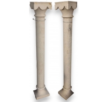 Paire de colonnes en pierre taillée