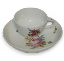 Tasse avec sous-tasse. Décor Meissen.