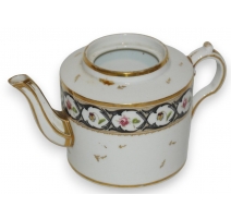 Théière. Décor Meissen. Manque le couvercle.