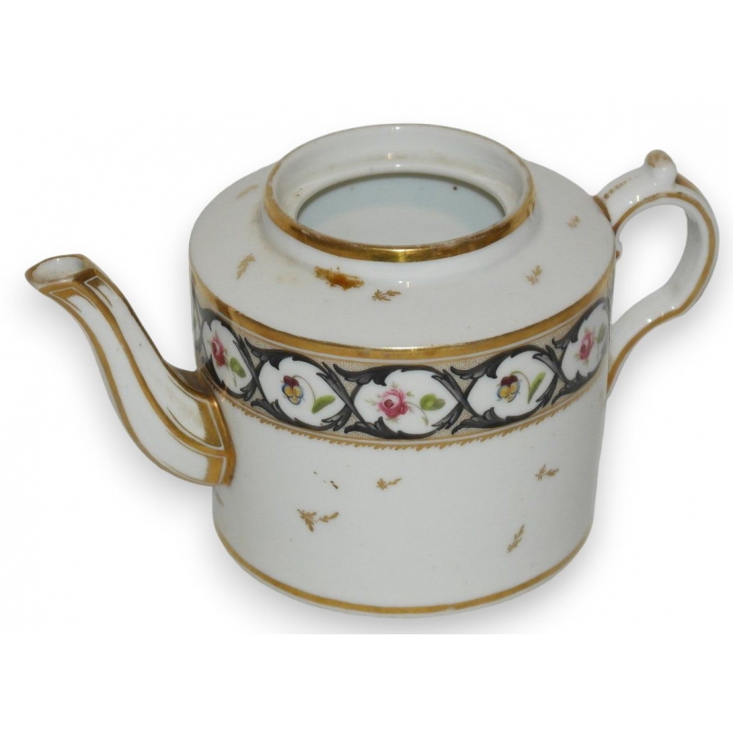 Théière. Décor Meissen. Manque le couvercle.