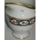 Pot à lait recollé. Décor Meissen de fleurs.