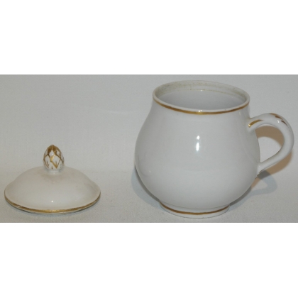 Pot à entremets blanc et or, porcelaine de Nyon.
