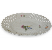 Assiette ajourée, en porcelaine de Meissen.