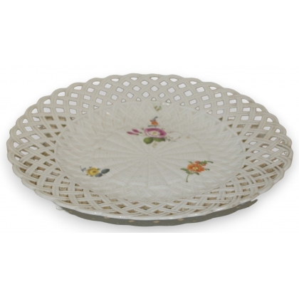 Assiette ajourée, en porcelaine de Meissen.