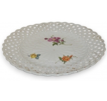 Assiette ajourée, en porcelaine de Meissen.