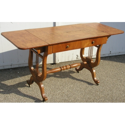 Table Louis-Philippe à abattants, 2 tiroirs. sur  Moinat SA  - Antiquités décoration