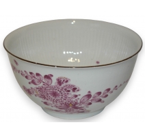 Bol, en porcelaine Meissen. Décor de fleurs.