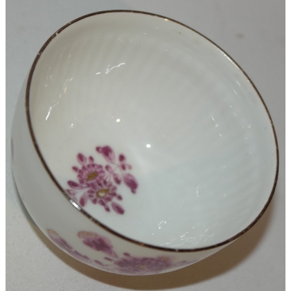 Bol et sous-tasse, en porcelaine de Meissen.