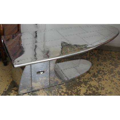  Table basse alu "Aile d'avion" avec 1 sur  Moinat SA  - Antiquités décoration