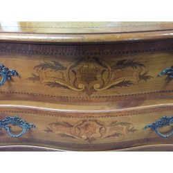 Kommode im Louis-XV-Stil bei Moinat SA – Antiquitäten und Dekoration