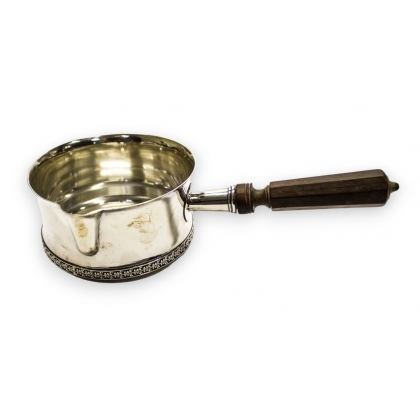  Casserole de table en argent sur  Moinat SA  - Antiquités décoration