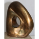 Sculpture en bronze ovale sur socle en onyx