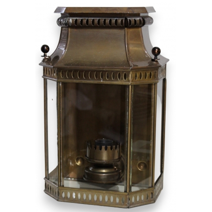 Pagode-style brass wall light from Moinat SA – Antiques and home décor