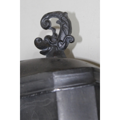 Pewter fountain with brass tap at  Moinat SA  - Antiques and home décor