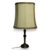  Lampe en laiton avec abat-jour en parchemin sur  Moinat SA  - Antiquités décoration