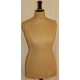 Mannequin en tissu sur support en bois