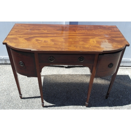  Side board en acajou à 3 tiroirs sur  Moinat SA  - Antiquités décoration