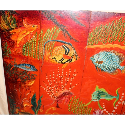 "Fish" screen with a red background, signed by Henry FARION, from Moinat SA – Antiques and home décor